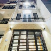 Nhà Hồ Tùng Mậu, 50 m2 4 tầng an ninh tốt, dân trí cao, để lại full nội thất. Sổ đẹp, giao dịch ngay